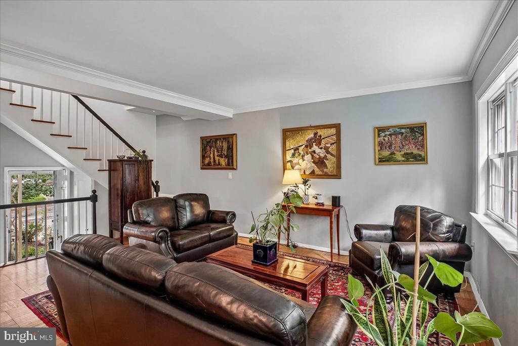 1600 RIPON PLACE