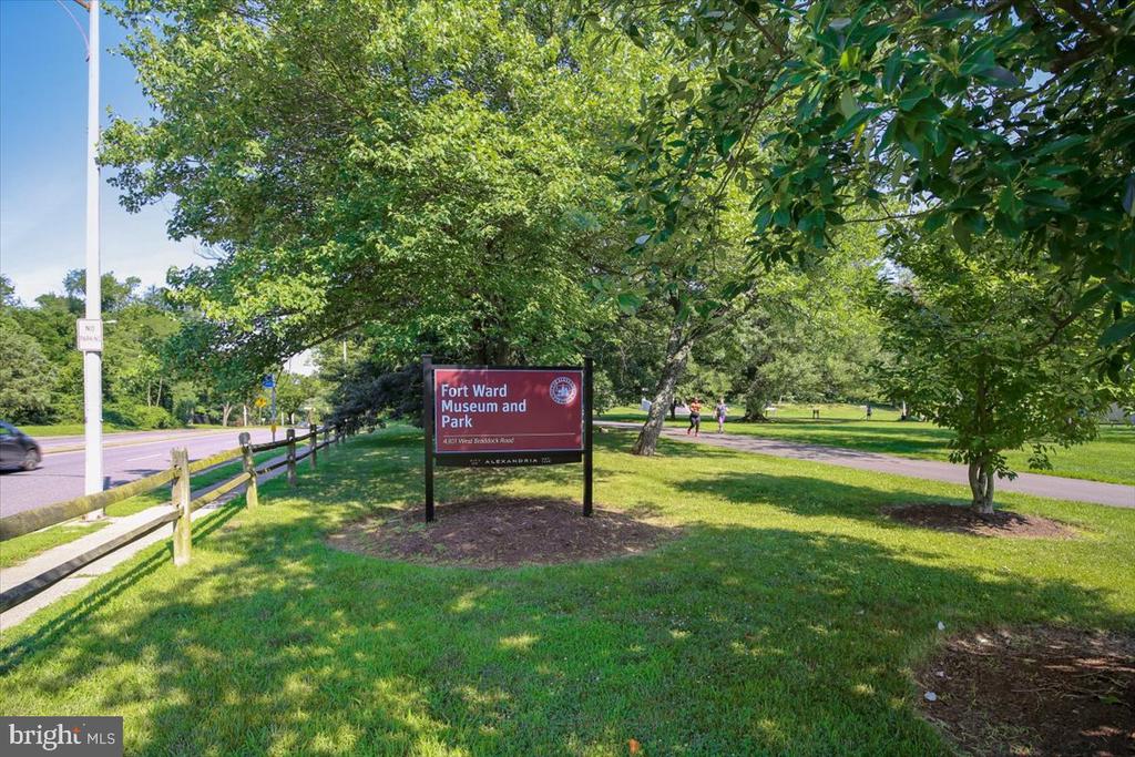 1600 RIPON PLACE