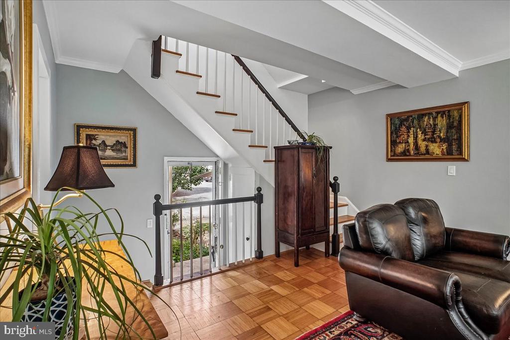 1600 RIPON PLACE