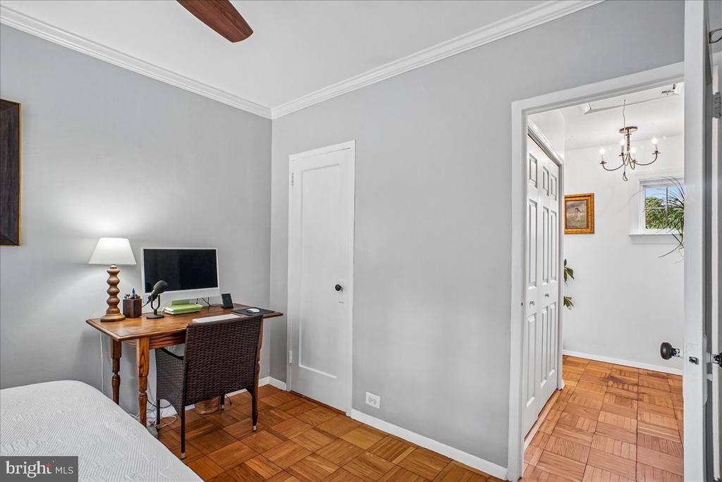 1600 RIPON PLACE