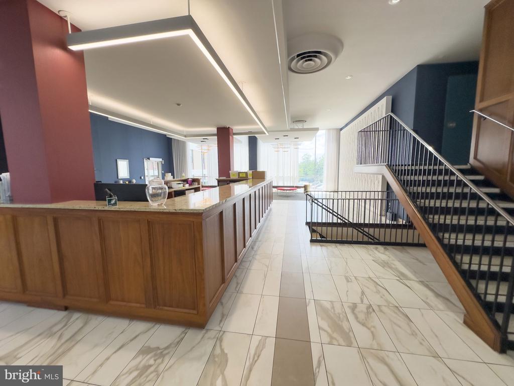 4600 DUKE STREET Unit: 519