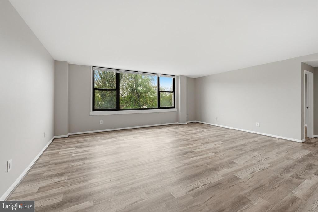 4600 DUKE STREET Unit: 519
