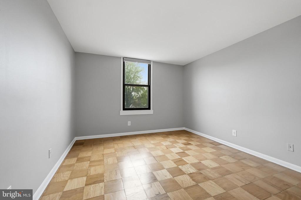 4600 DUKE STREET Unit: 519