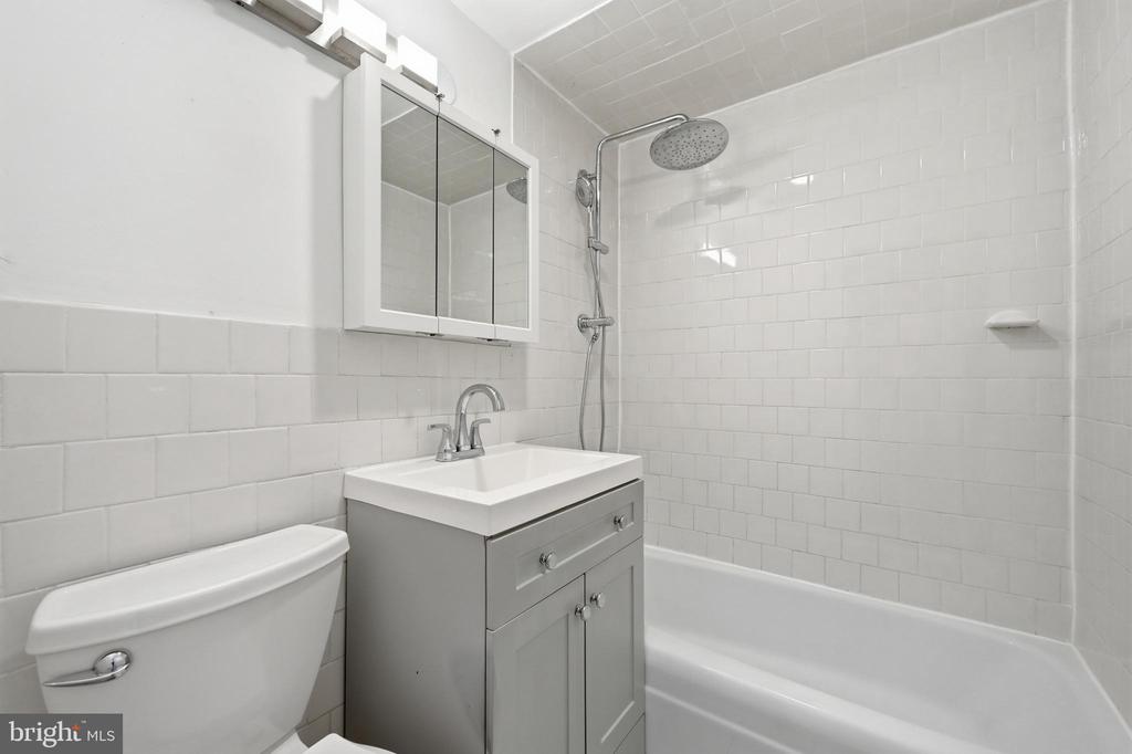 4600 DUKE STREET Unit: 519