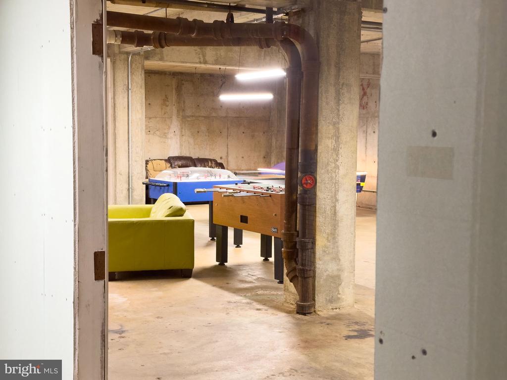 4600 DUKE STREET Unit: 519