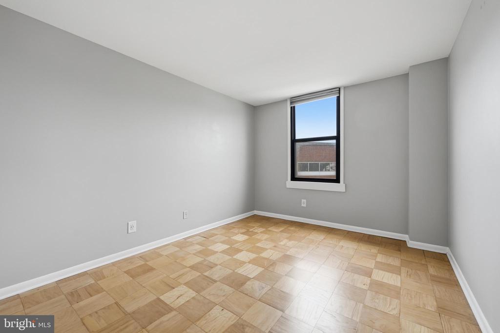 4600 DUKE STREET Unit: 519