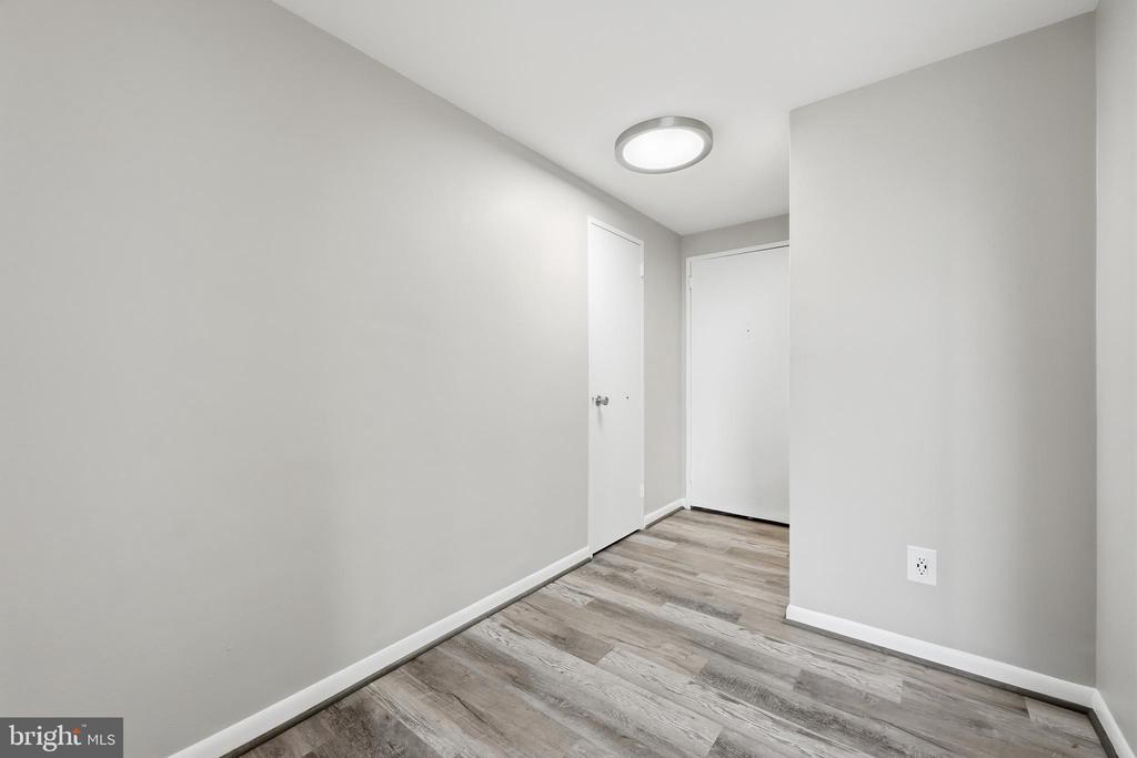 4600 DUKE STREET Unit: 519
