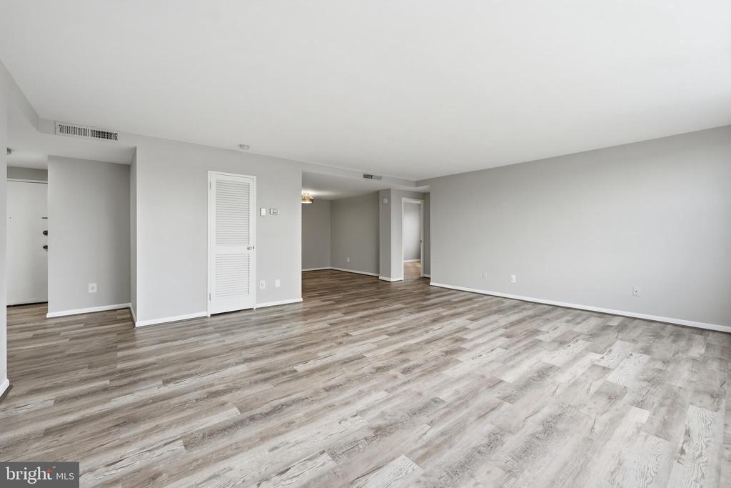 4600 DUKE STREET Unit: 519