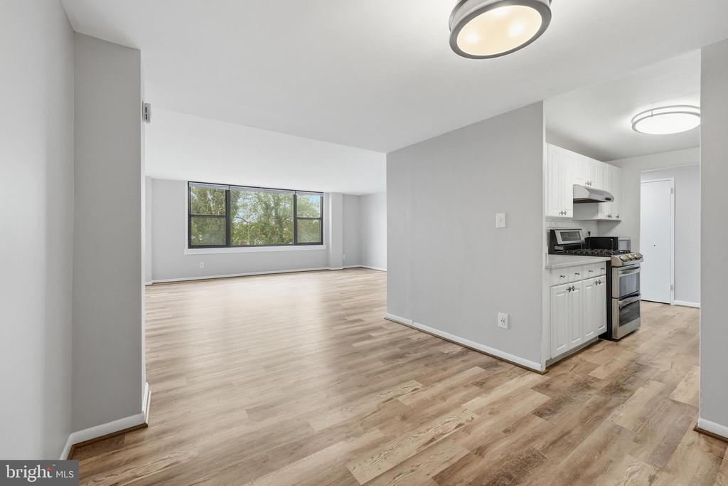 4600 DUKE STREET Unit: 519