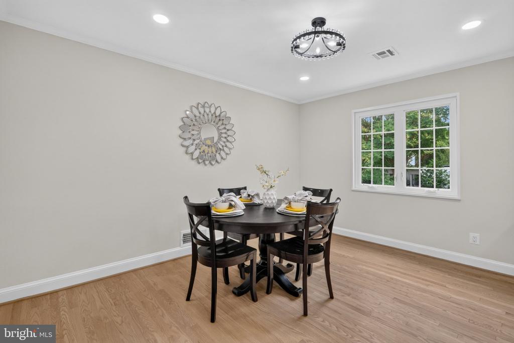 313 VASSAR ROAD