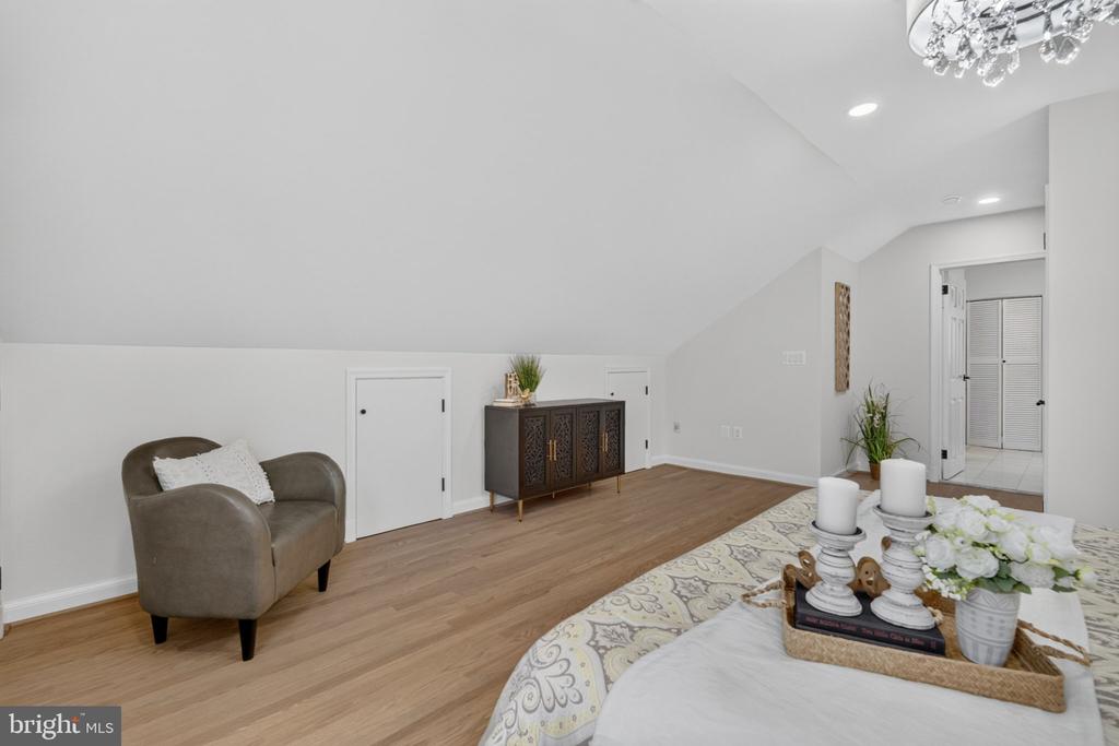313 VASSAR ROAD