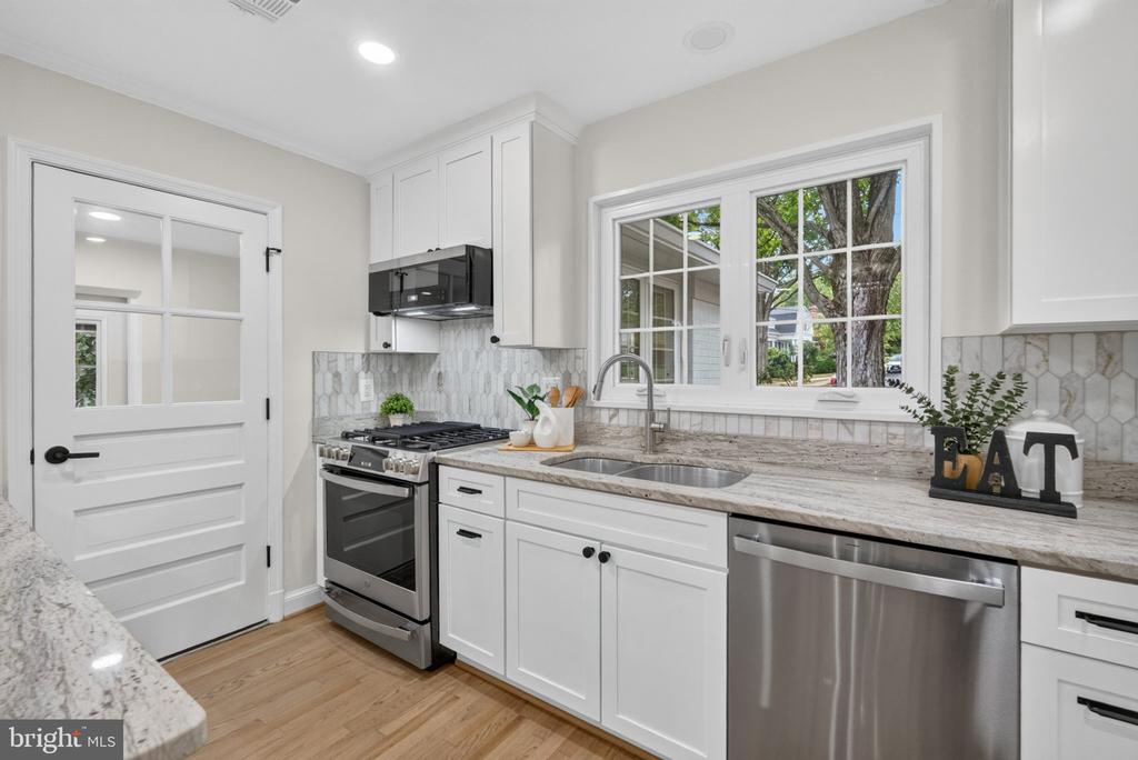 313 VASSAR ROAD