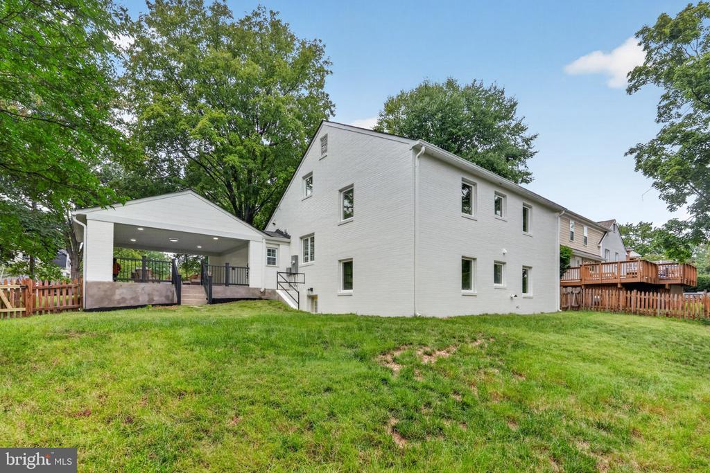 313 VASSAR ROAD