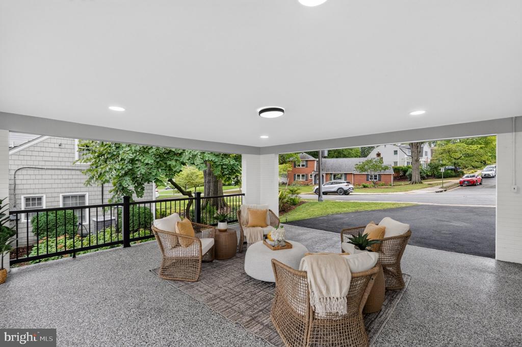 313 VASSAR ROAD