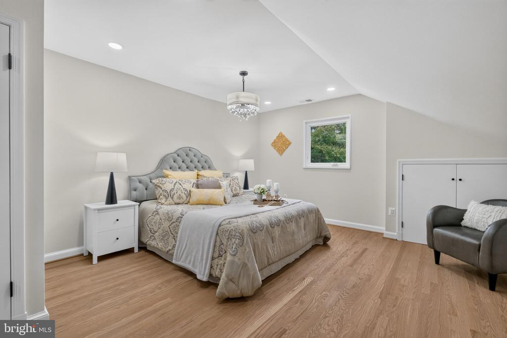 313 VASSAR ROAD