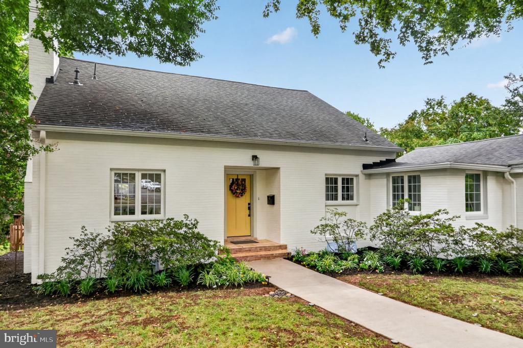 313 VASSAR ROAD