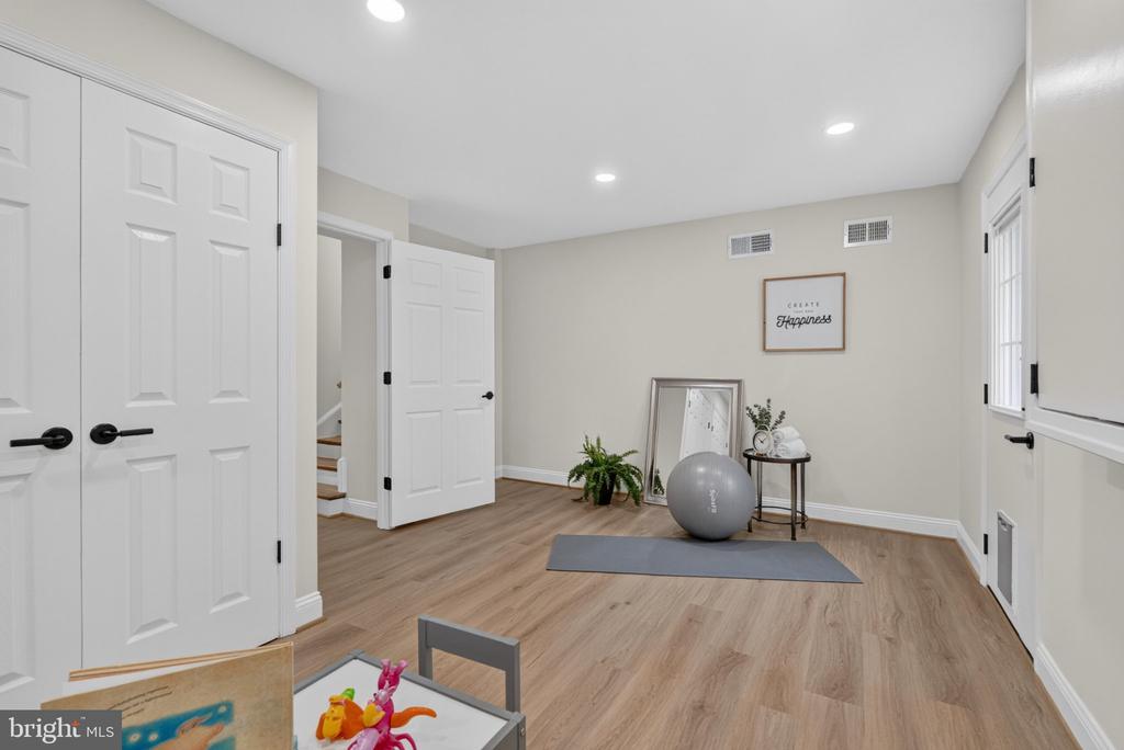 313 VASSAR ROAD