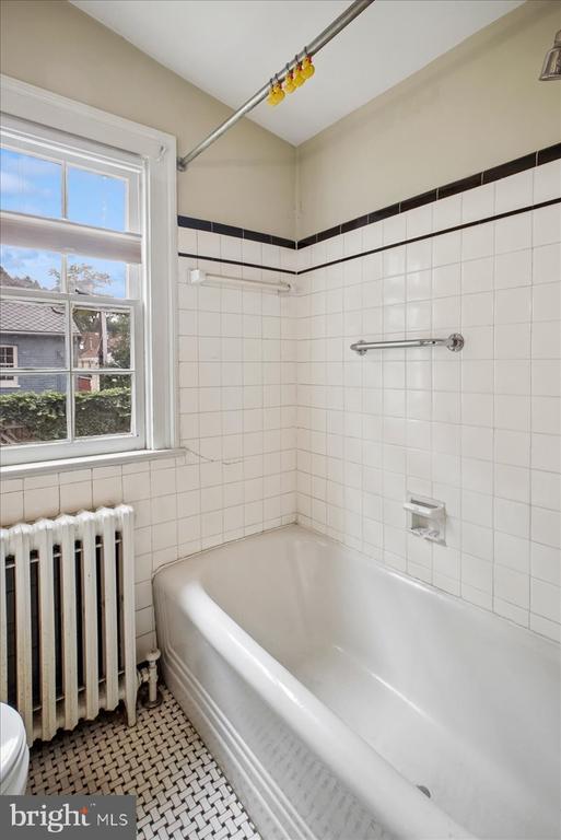 133 S FAIRFAX STREET