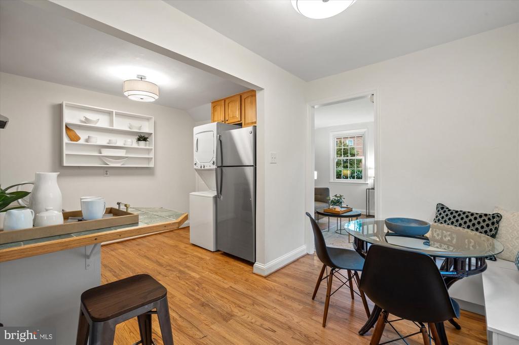 317 CUSTIS AVENUE E
