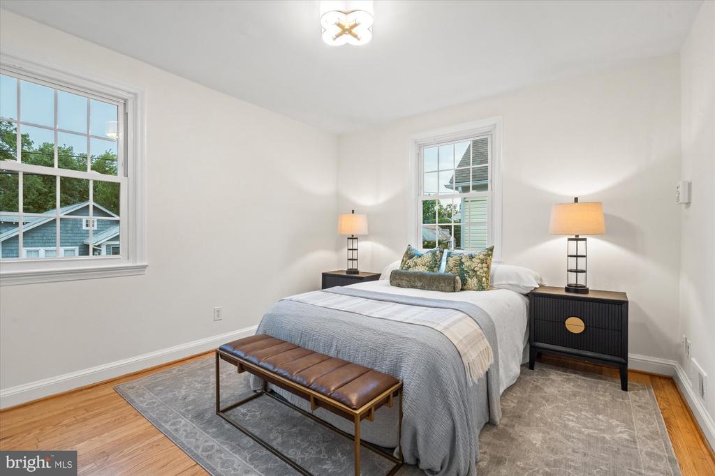 317 CUSTIS AVENUE E