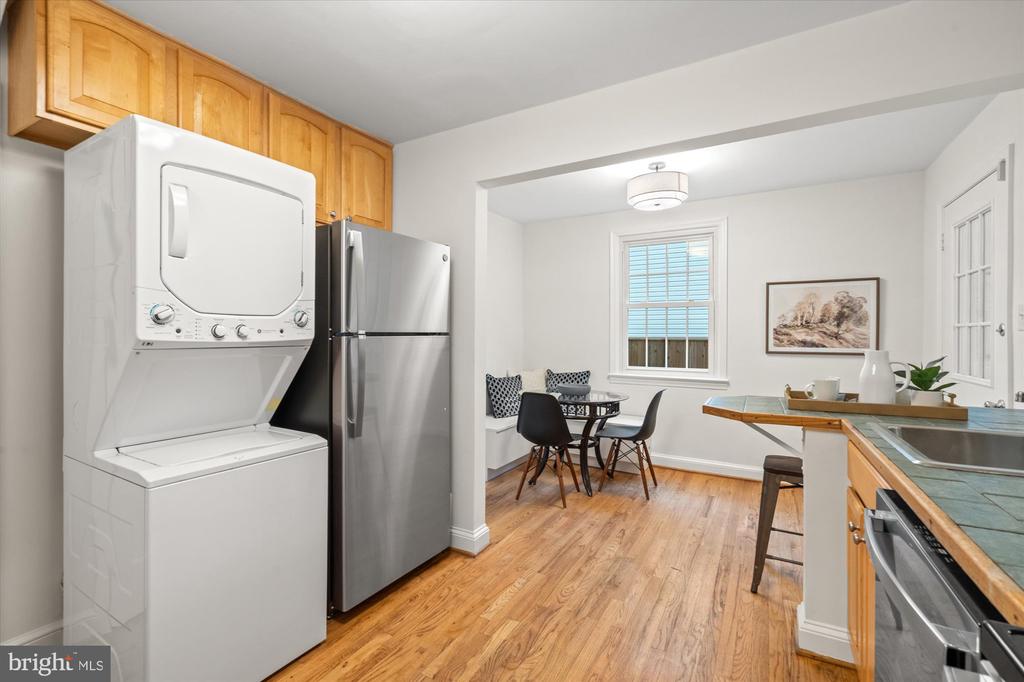 317 CUSTIS AVENUE E