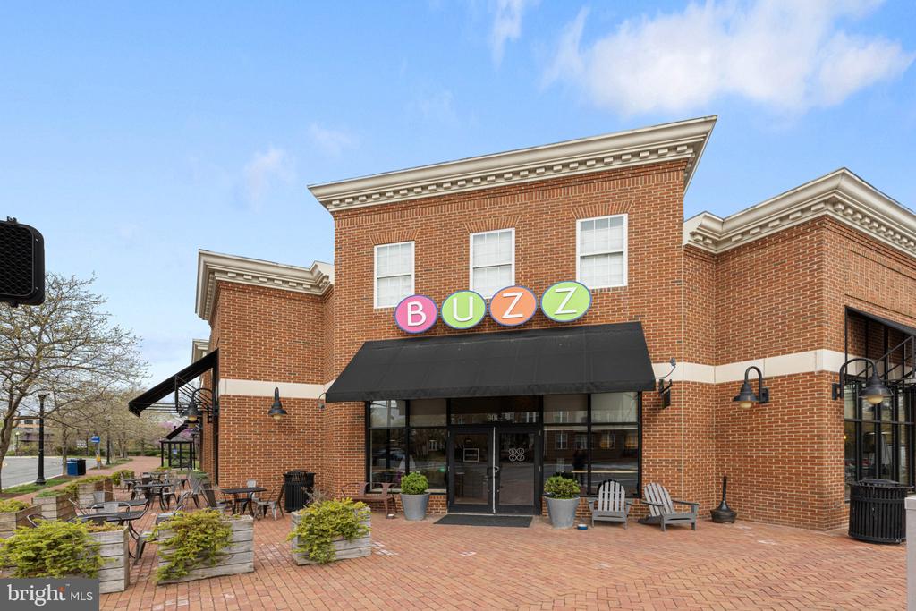 1804 W ABINGDON DRIVE Unit: 101