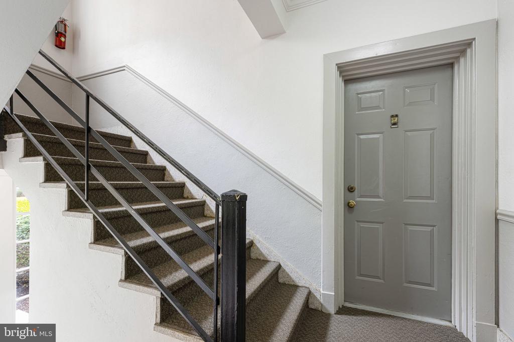 1804 W ABINGDON DRIVE Unit: 101