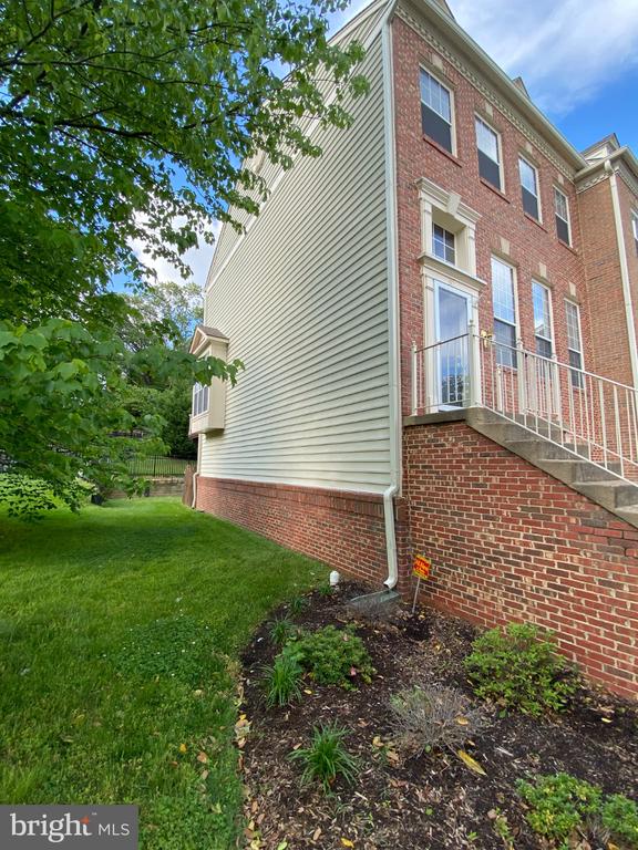 81 ARELL COURT
