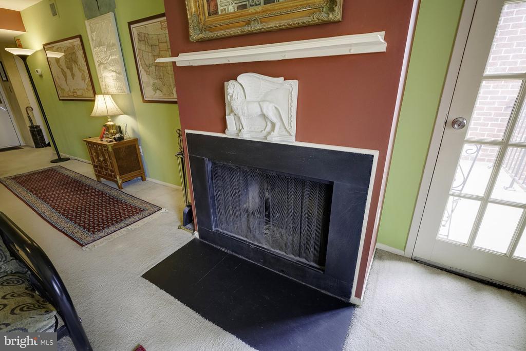 1600 PRINCE STREET Unit: 610