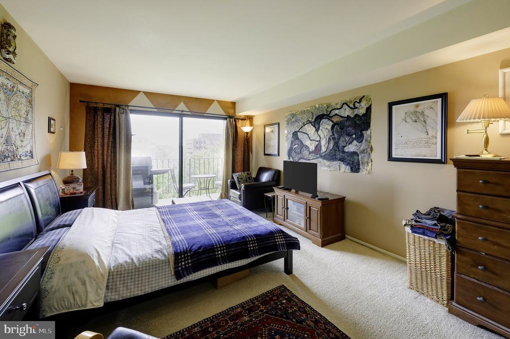 1600 PRINCE STREET Unit: 610