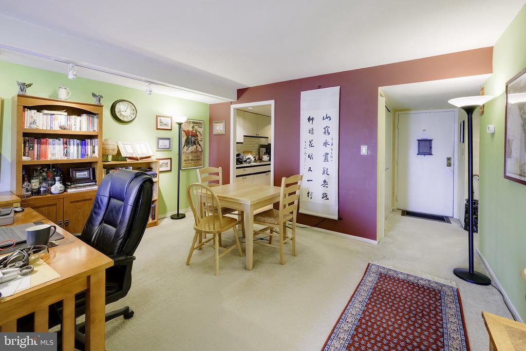 1600 PRINCE STREET Unit: 610