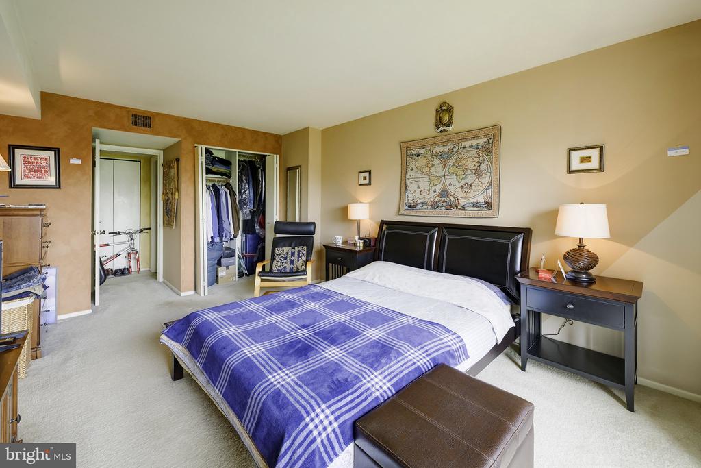 1600 PRINCE STREET Unit: 610