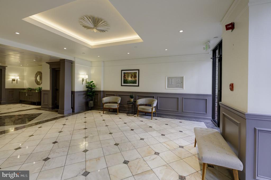 1600 PRINCE STREET Unit: 610