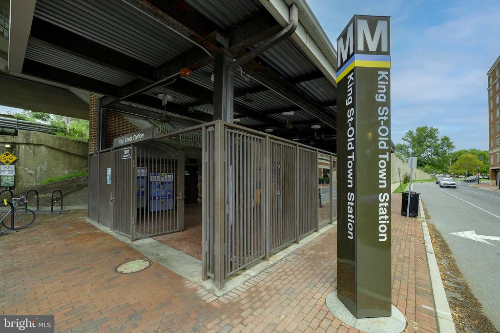 1600 PRINCE STREET Unit: 610