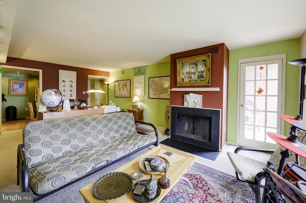 1600 PRINCE STREET Unit: 610