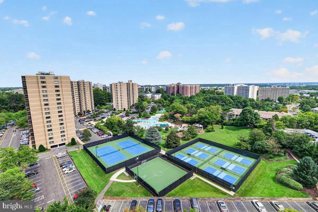 307 YOAKUM PARKWAY Unit: 1507