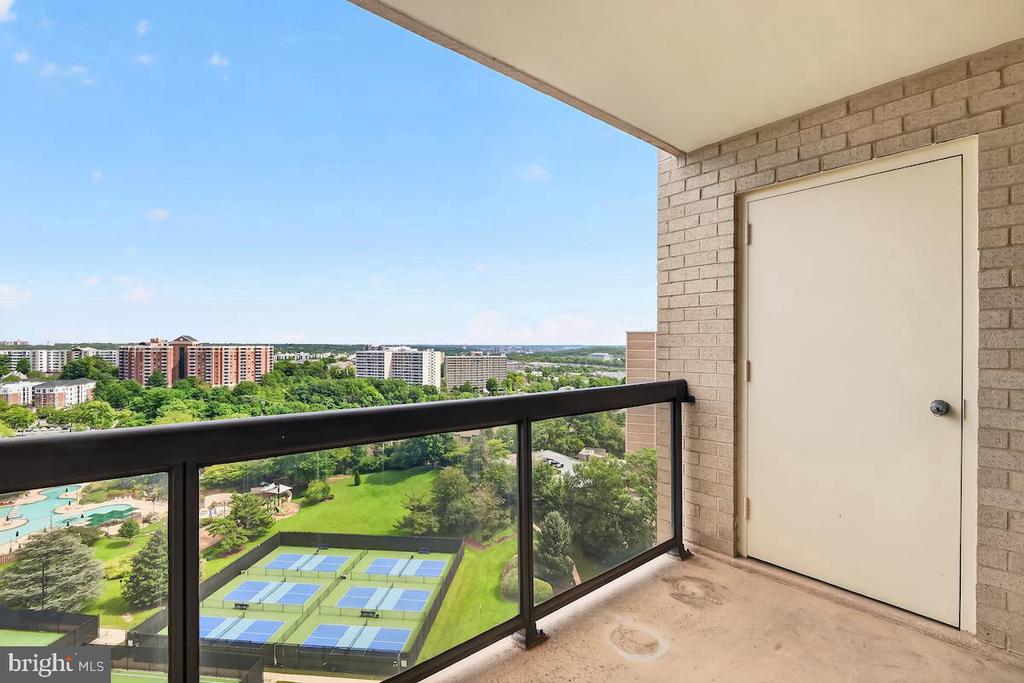 307 YOAKUM PARKWAY Unit: 1507