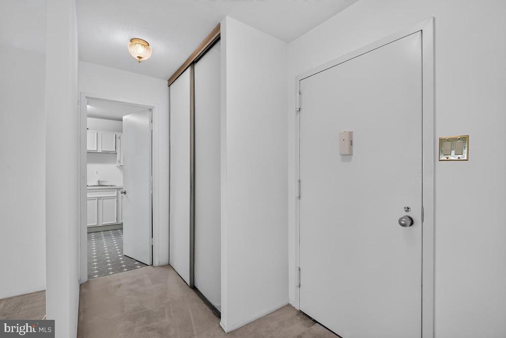 307 YOAKUM PARKWAY Unit: 1507