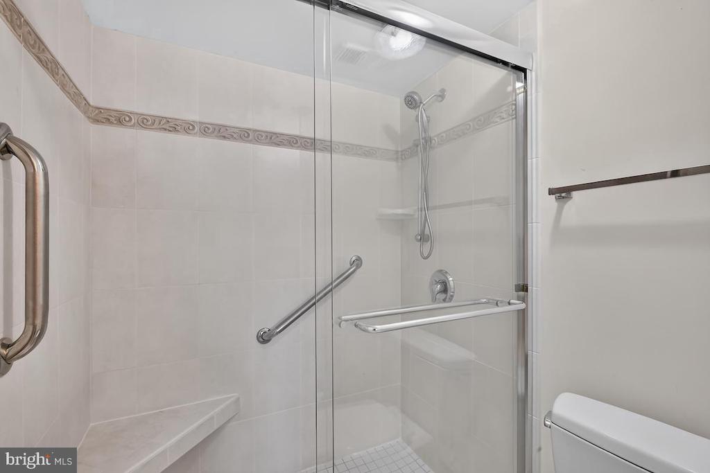 307 YOAKUM PARKWAY Unit: 1507