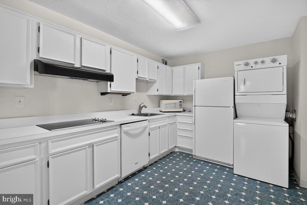 307 YOAKUM PARKWAY Unit: 1507