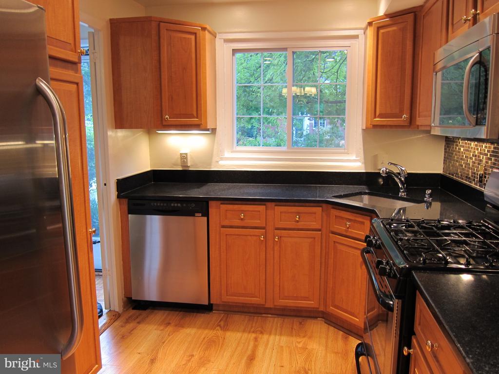 3601 GREENWAY PLACE Unit: 530-36