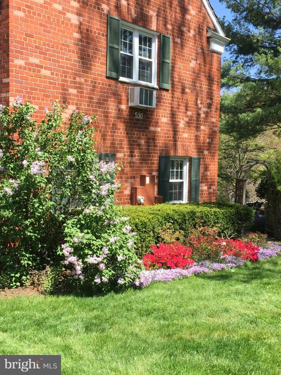 3601 GREENWAY PLACE Unit: 530-36