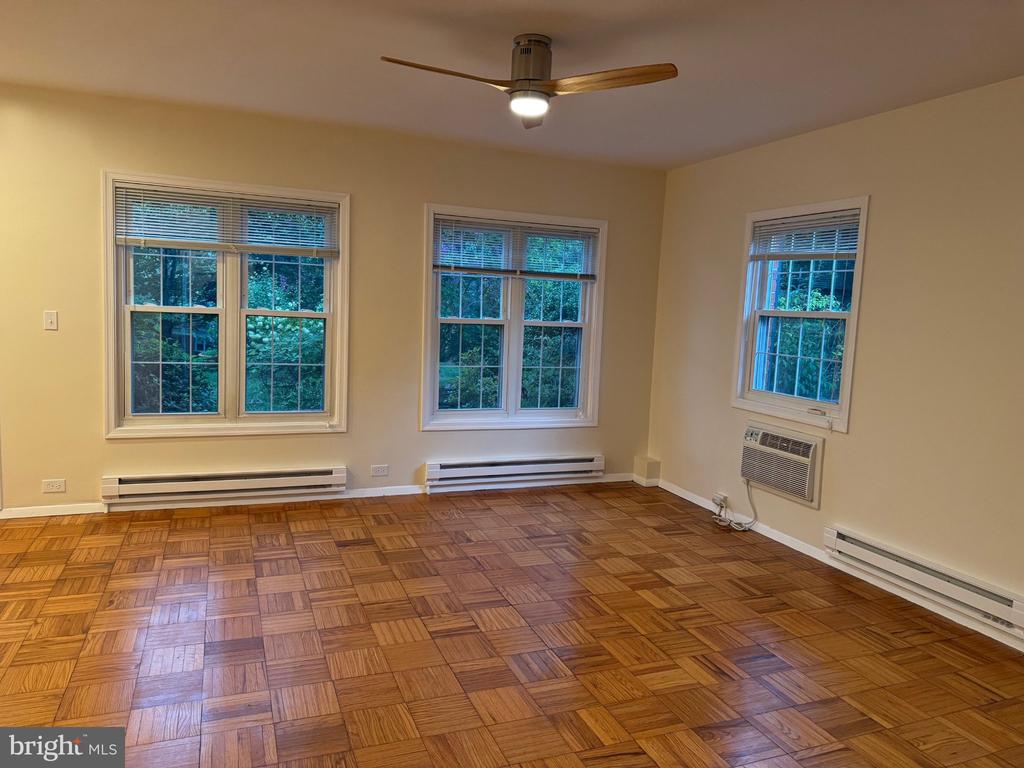 3601 GREENWAY PLACE Unit: 530-36