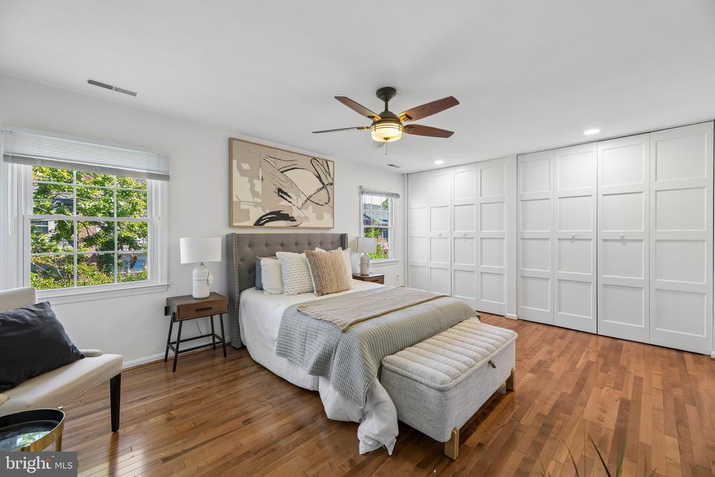 2663 CENTENNIAL COURT