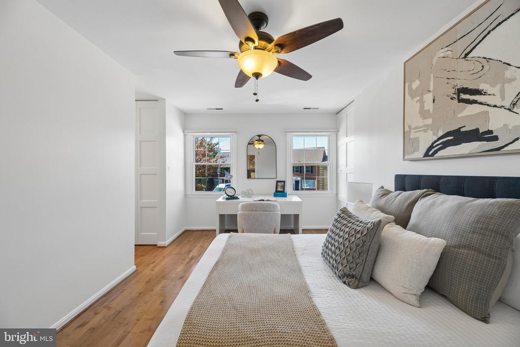 2663 CENTENNIAL COURT