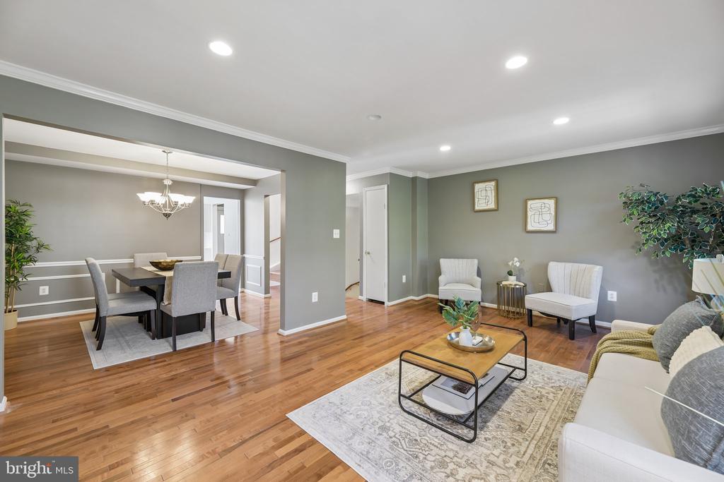 2663 CENTENNIAL COURT