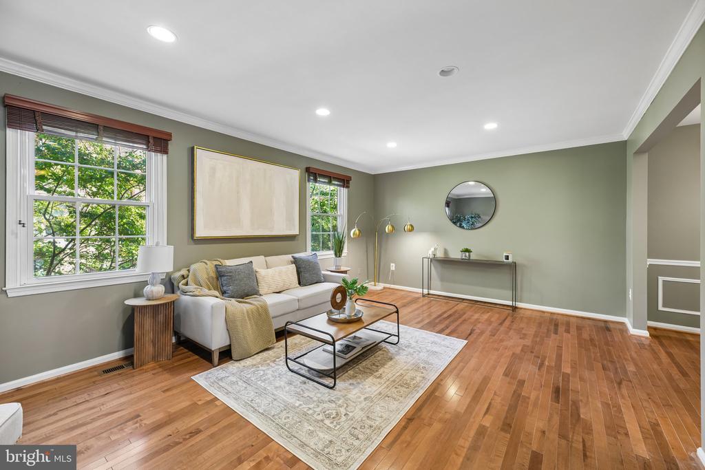 2663 CENTENNIAL COURT