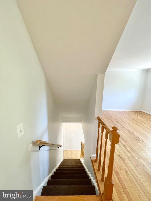 1208 W ABINGDON DRIVE