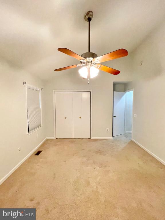 1208 W ABINGDON DRIVE