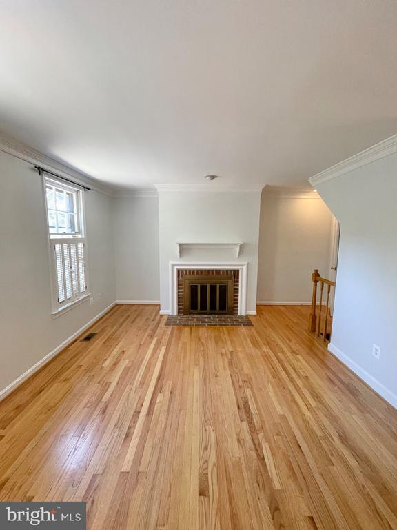 1208 W ABINGDON DRIVE